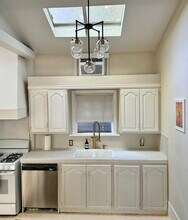 8956 1/2 Norma Pl in West Hollywood, CA - Building Photo - Building Photo