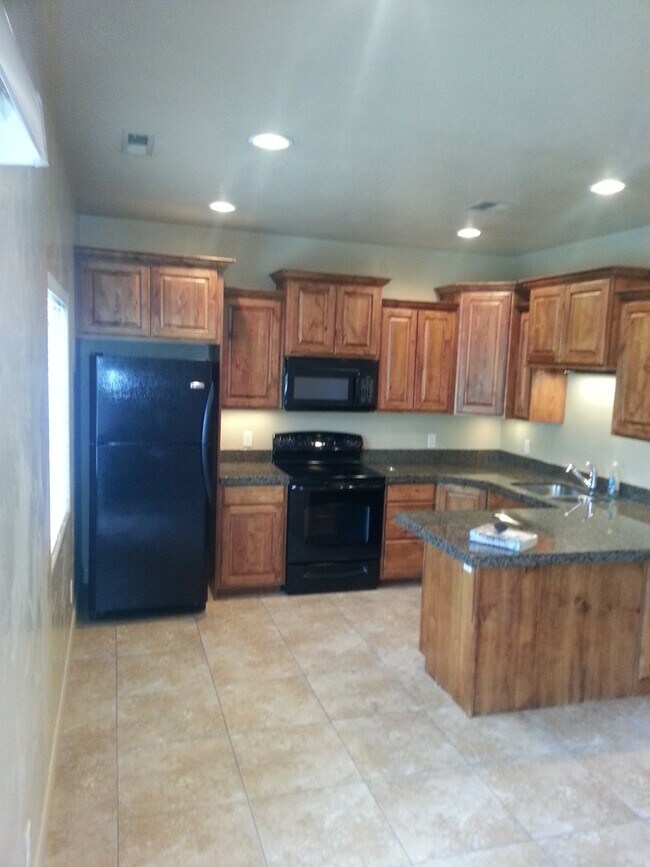 290 W Buena Vista Blvd in Washington, UT - Building Photo - Building Photo