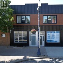 806 Ottawa St in Windsor, ON - Building Photo