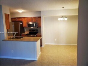 754 NW 103rd Terrace in Pembroke Pines, FL - Building Photo - Building Photo