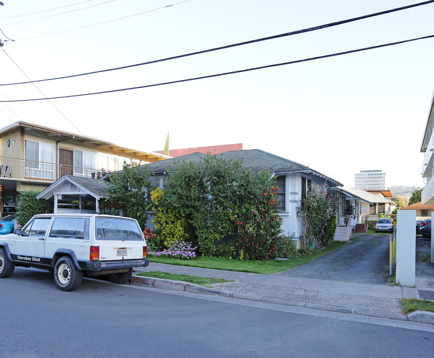 Shingo Apartments in Honolulu, HI - Building Photo