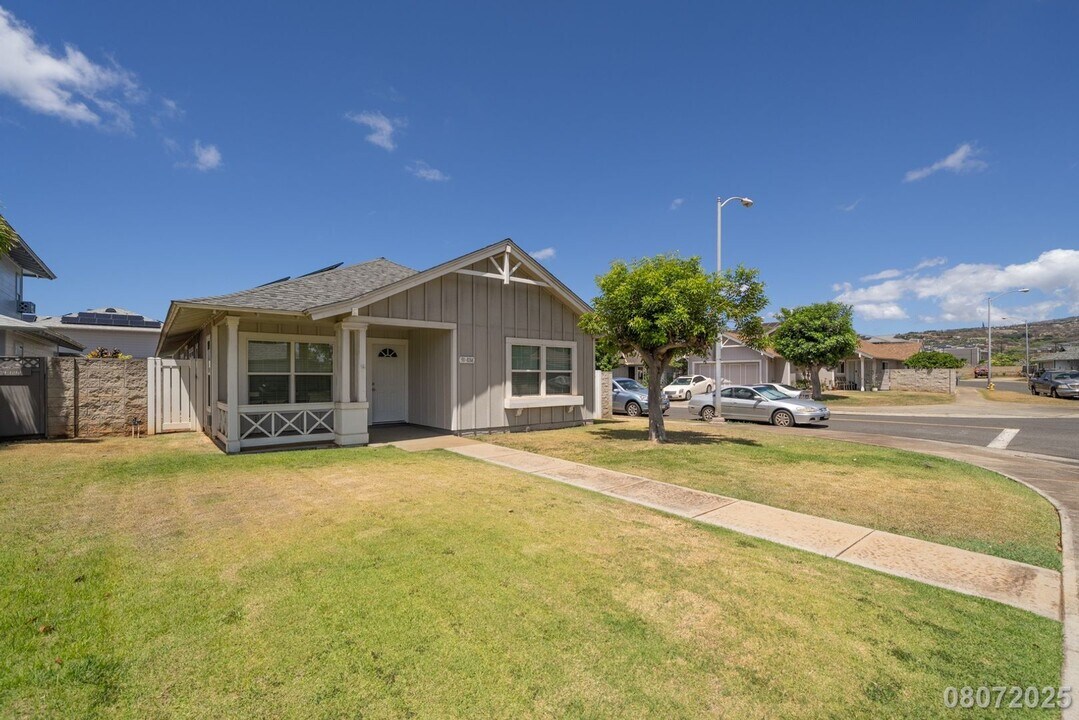 91-1014-1014 Alepa St in Kapolei, HI - Building Photo