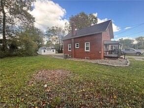 1453 Woodbirch Ave in Akron, OH - Building Photo - Building Photo