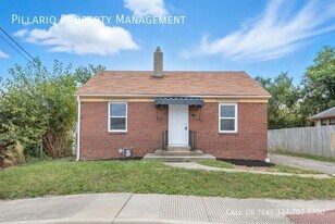 15 S Post Rd in Indianapolis, IN - Building Photo