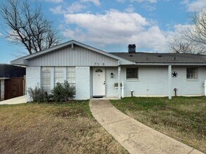 7528-7528 Thistle Ln in Dallas, TX - Building Photo - Building Photo