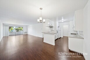 105 S Orlando Ave in Los Angeles, CA - Building Photo