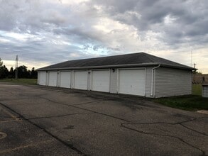 2409 Charlotte Ct in Antigo, WI - Building Photo - Building Photo