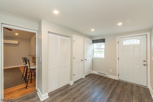 59 Iroquois Ave in Parsippany Troy Hills, NJ - Building Photo - Building Photo