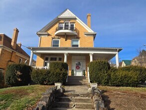 544 E Pearl St in Butler, PA - Building Photo - Building Photo