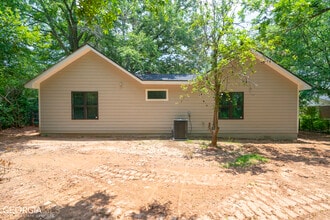 1247 Cherokee Ave in Griffin, GA - Building Photo - Building Photo