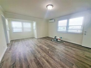 1309-1309 La Brea Ave in Inglewood, CA - Building Photo - Building Photo