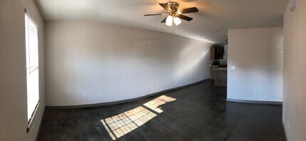 56 W Center St in Dover, AR - Building Photo - Building Photo