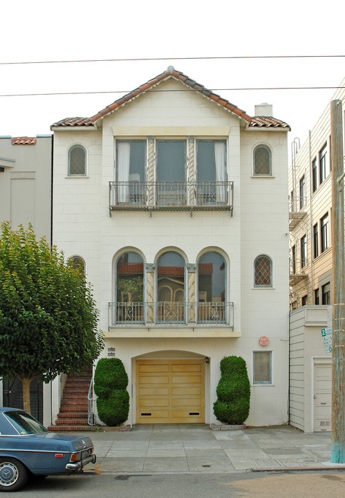 2373-2377 Francisco St in San Francisco, CA - Building Photo