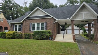 865 Nottingham Dr in Macon, GA - Building Photo