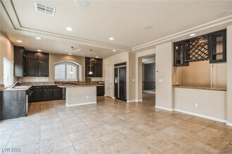 6488 Shawnee Springs Ct in Las Vegas, NV - Foto de edificio - Building Photo