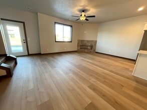2412 Caolinn Pl in Brandon, SD - Building Photo - Building Photo