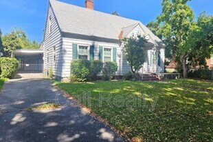 1017 E Sharp Ave in Spokane, WA - Building Photo