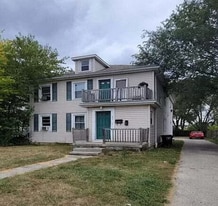 828 Richie Ave, Unit 828 Richie downstairs in Lima, OH - Building Photo