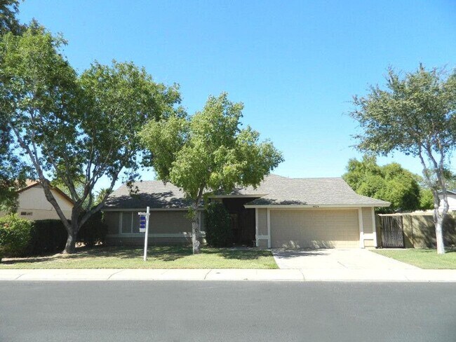 property at 4824 W Folley St