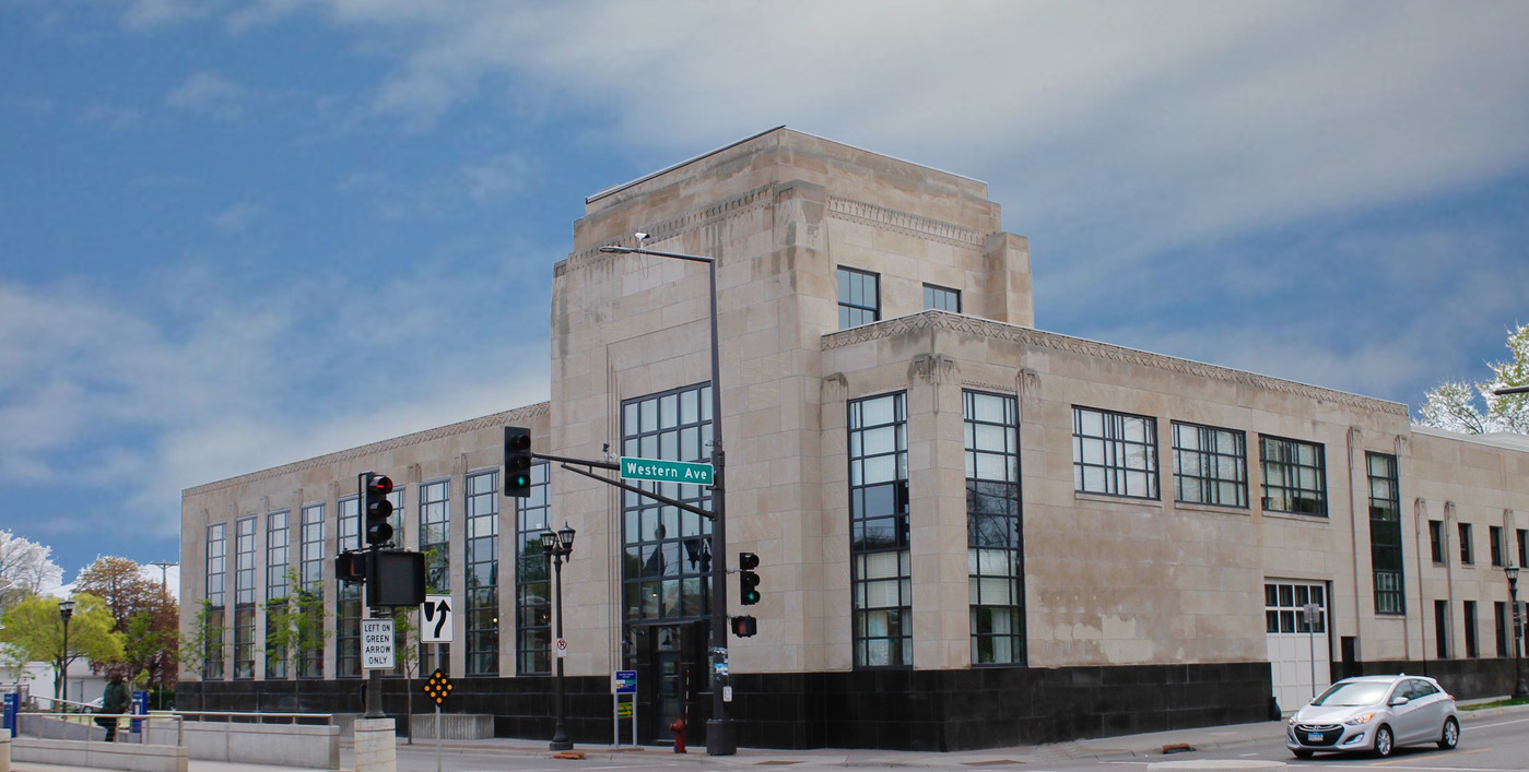 Western U Plaza in St. Paul, MN - Building Photo