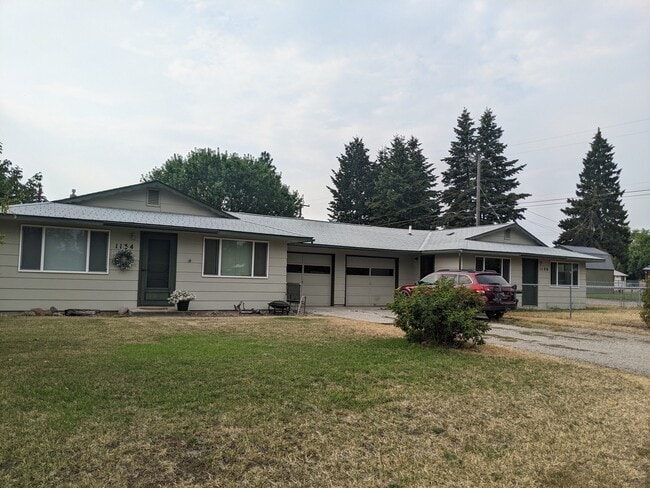 1134 9th Ave W, Unit 1126 in Columbia Falls, MT - Foto de edificio - Building Photo