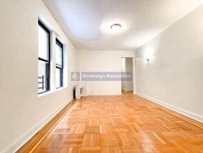 106 Fort Washington Ave in New York, NY - Building Photo - Building Photo