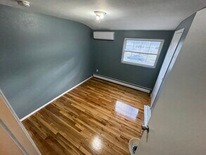 37 John St in Port Jefferson Station, NY - Building Photo - Building Photo