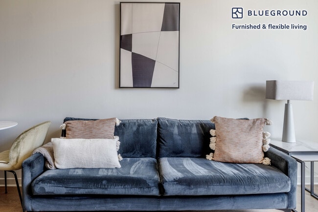 1 S Market St, Unit SI FL18-ID1312 in San Jose, CA - Building Photo - Building Photo