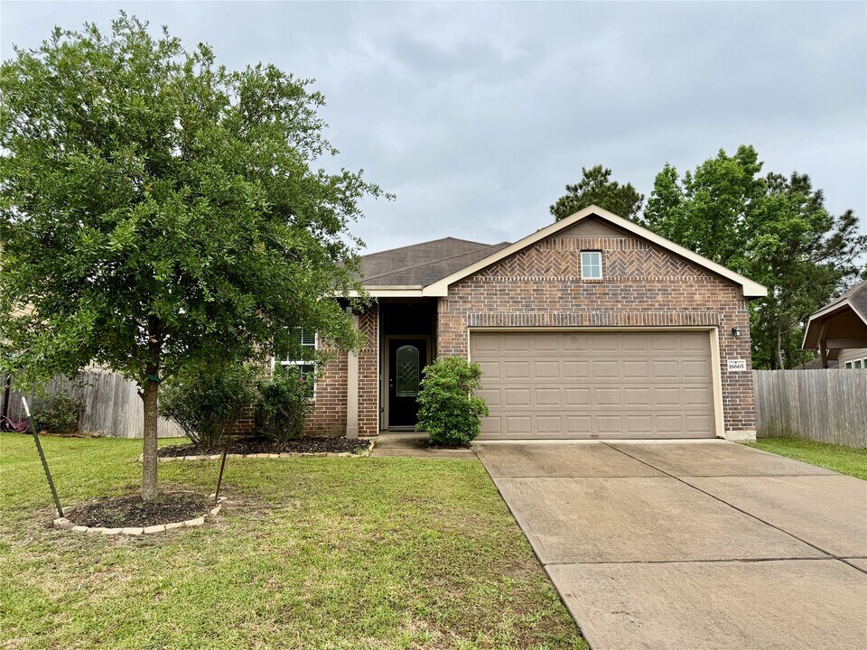 18665 Legend Oaks Dr in Magnolia, TX - Building Photo