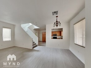 244 Wilted Jasmine Ct in Las Vegas, NV - Building Photo - Building Photo