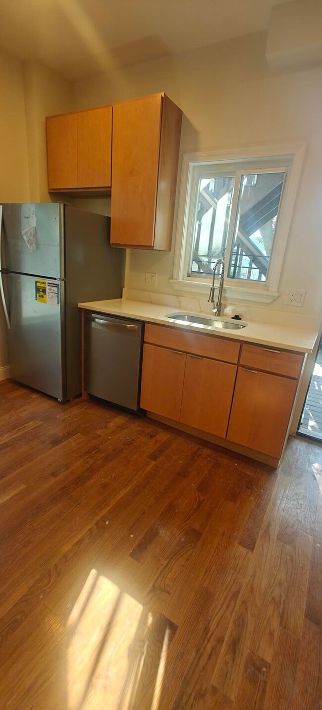 122 Chestnut St, Unit 1
