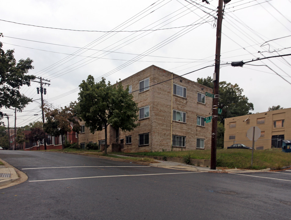 201 51st St SE in Washington, DC - Building Photo