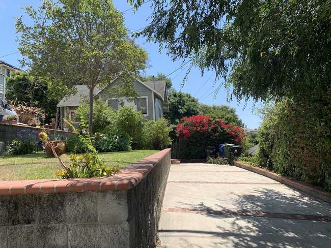 property at 2142 Baxter St