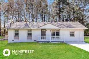 634 Roxbury Dr in Riverdale, GA - Building Photo