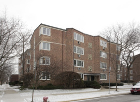 6119-6129 N Winchester Ave Apartments