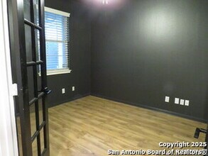 137 Conway Castle Dr in New Braunfels, TX - Building Photo - Building Photo