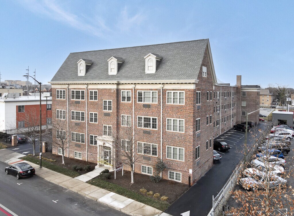 The Sheldrake Apartments in Indianapolis, IN