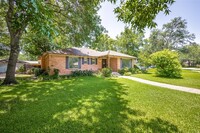 6530 Danbury Ln in Dallas, TX - Foto de edificio - Building Photo