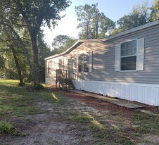 4835 Timothy Street in Middleburg, FL - Building Photo