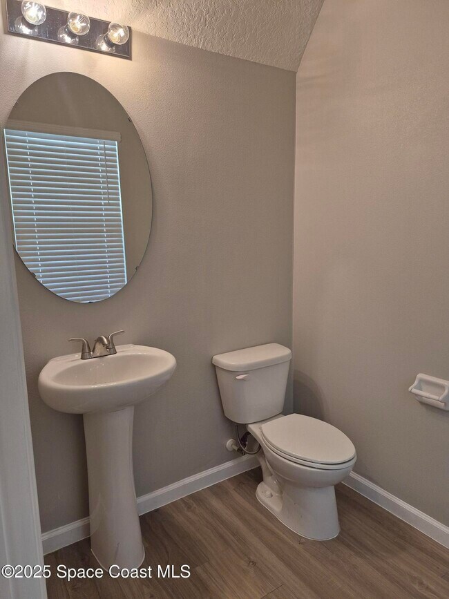 1115 Newton Cir in Rockledge, FL - Building Photo - Building Photo