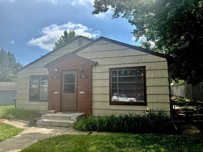 property at 2839 Virginia Ave S