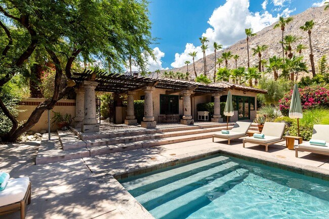 property at 690 W Linda Vista Dr