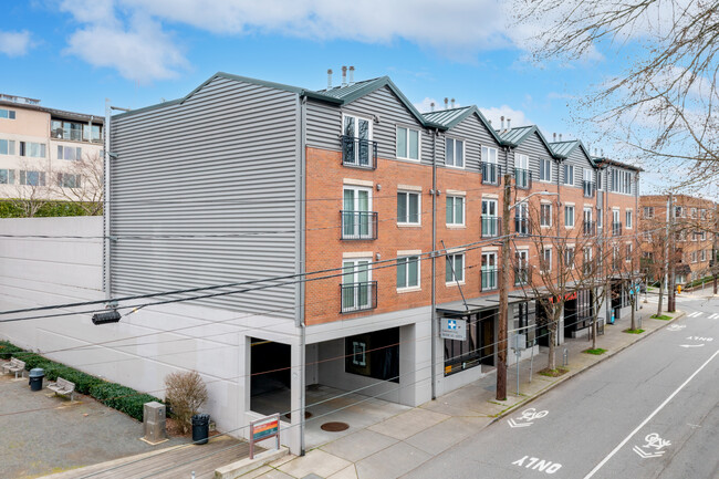 Barclay Court in Seattle, WA - Building Photo - Building Photo