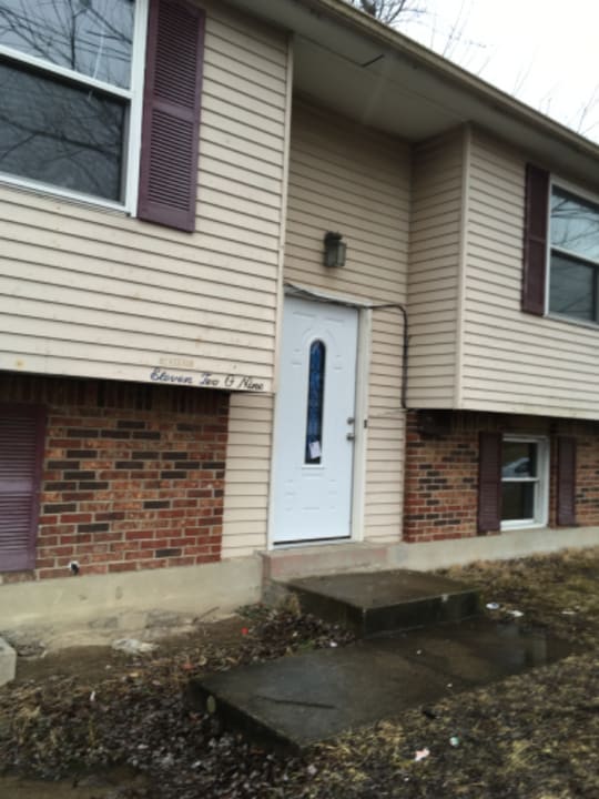 11209 Brookley Dr in Louisville, KY - Building Photo