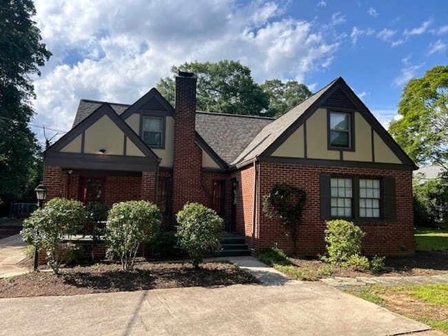 property at 670 Ridgewood Ave