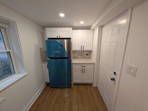 3823 N Whipple St in Chicago, IL - Foto de edificio - Building Photo