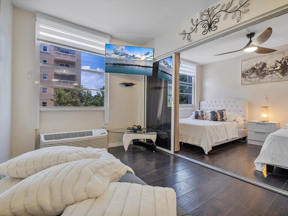 710 Washington Ave, Unit 315 in Miami Beach, FL - Foto de edificio