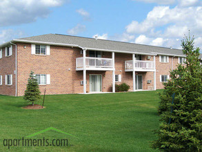 East Park Estates in Green Bay, WI - Building Photo - Building Photo