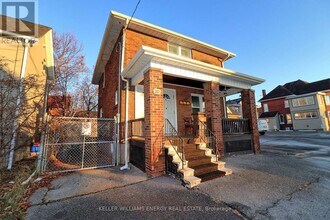 20 Colborne St W in Oshawa, ON - Building Photo - Building Photo