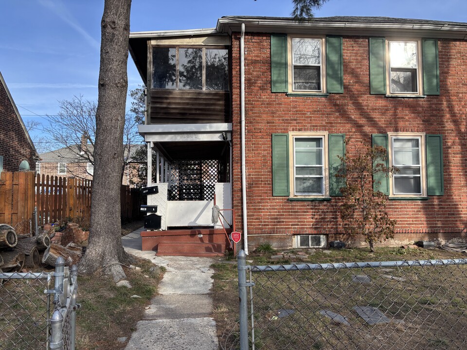 1381 N Chesapeake Rd, Unit 1 in Camden, NJ - Building Photo